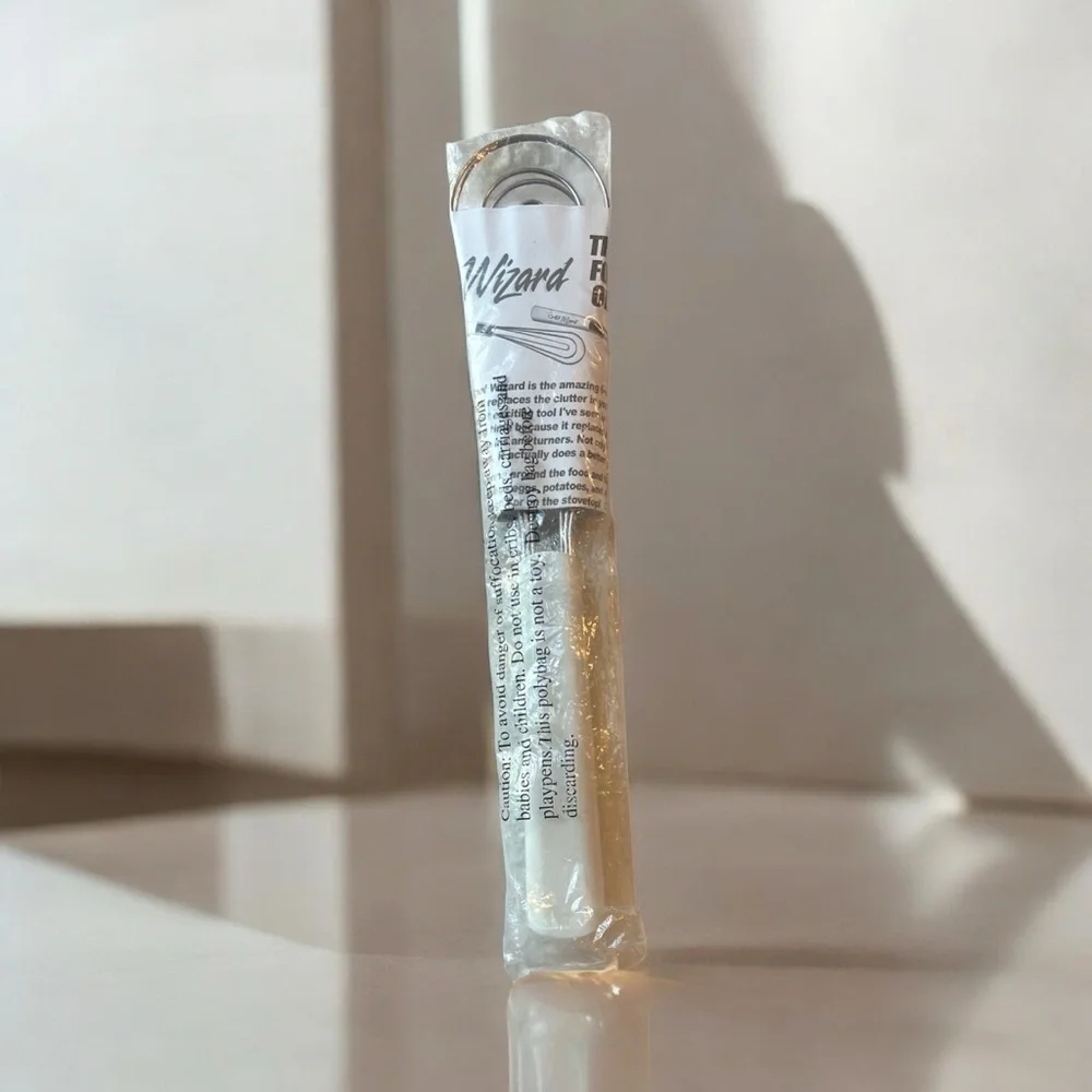 Chef Wizard White Kitchen Tool
